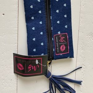 Makeup Junkie Mini denim blue w/ white hearts NWT